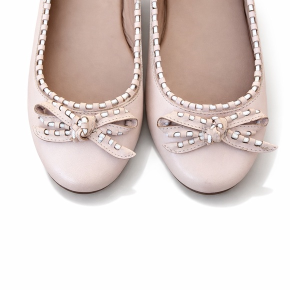 NWOT Raphaella Booz Blush Pink Leather Ballet Flats Bow Stud Trim Size 8 - Picture 4 of 11
